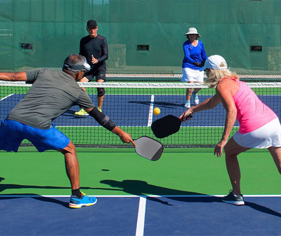3 stretches for pickleball players